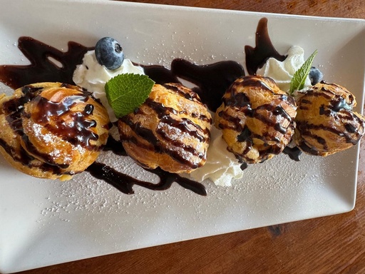 Profiteroles