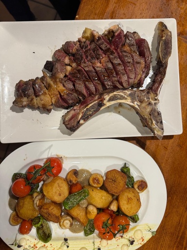 Chuletón con guarnición
